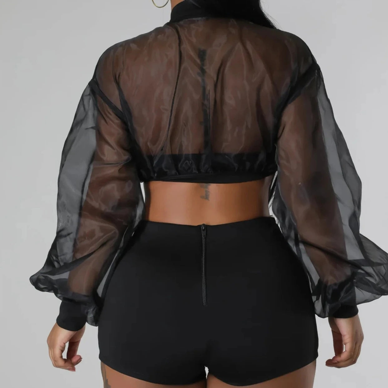 Long Sleeve Crop Top And Short - Verostyle